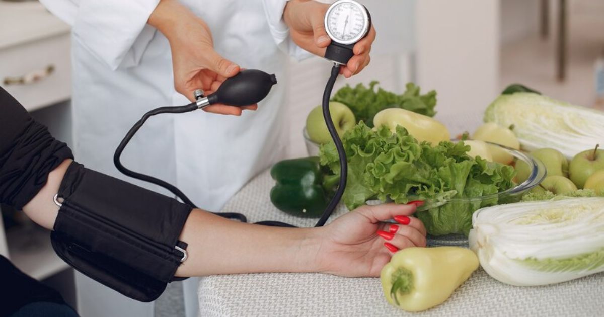 How Long to Lower Blood Pressure With Diet and Exercise?
